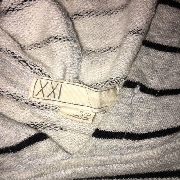 — Forever 21 — Striped Hoodie S/P - Picture 3 of 6